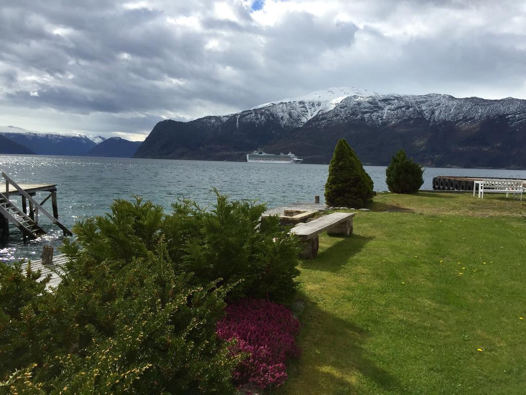 Leikanger Fjordhotel - Unike Hoteller Exterior foto