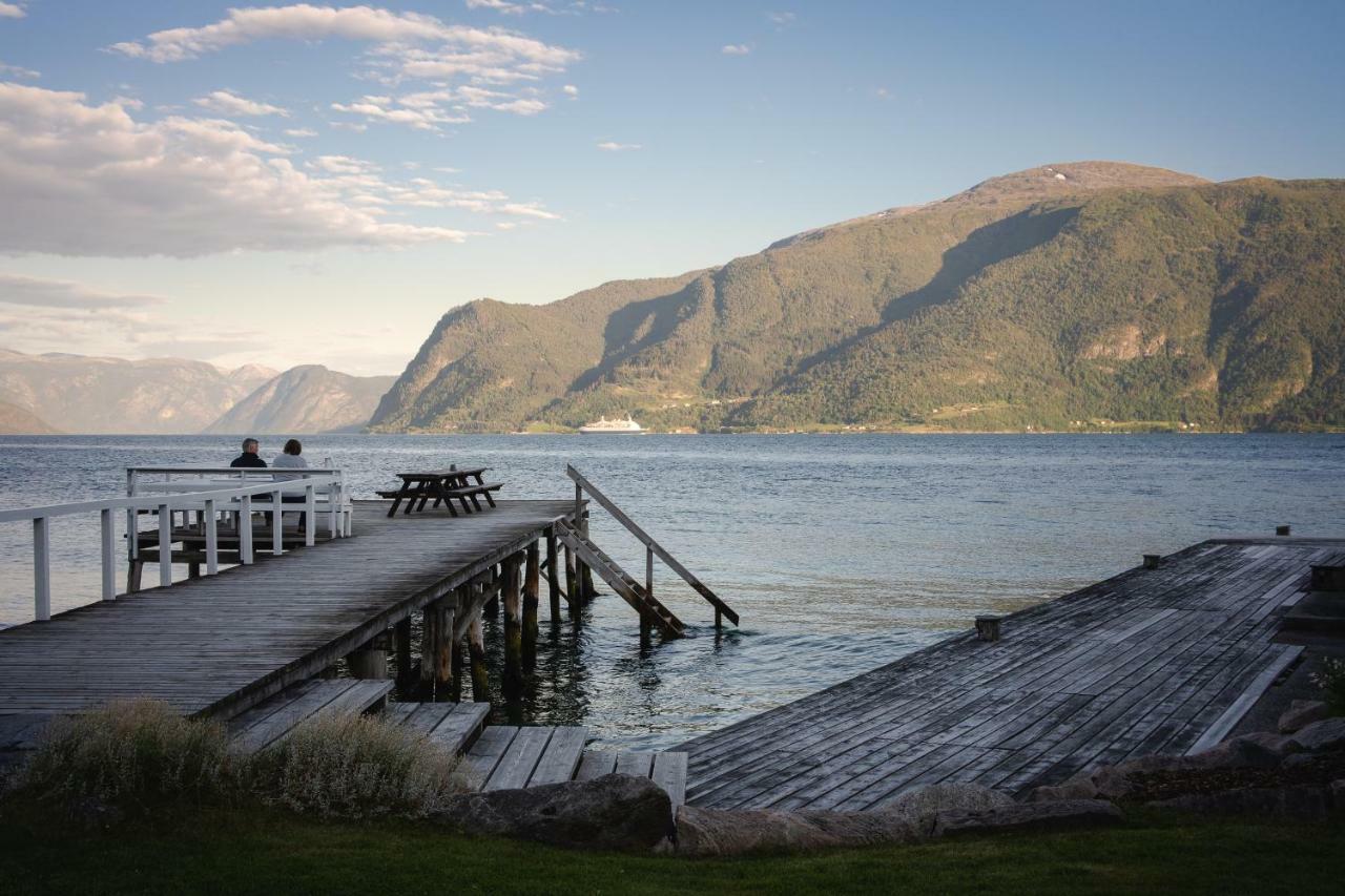 Leikanger Fjordhotel - Unike Hoteller Exterior foto