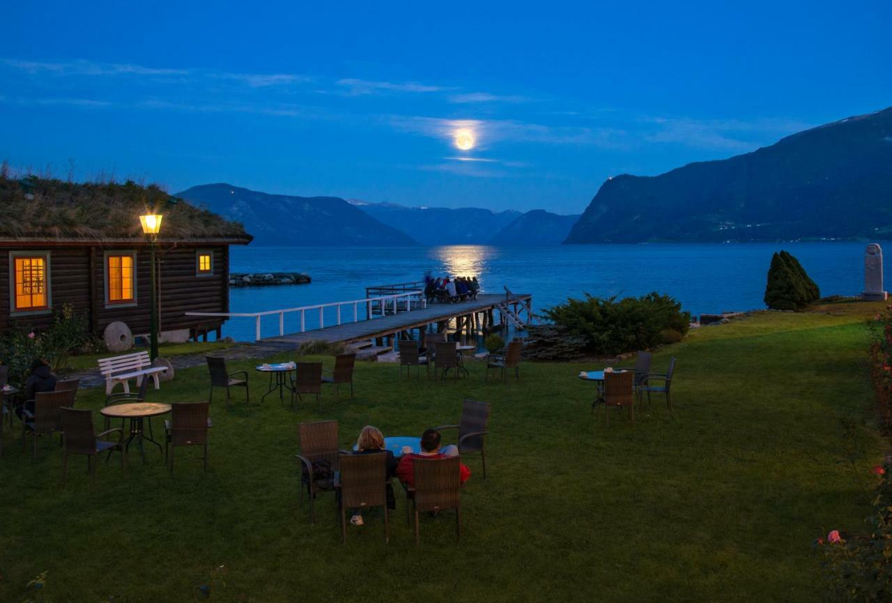 Leikanger Fjordhotel - Unike Hoteller Exterior foto