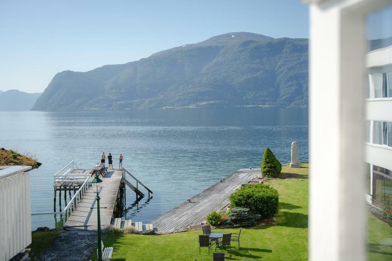 Leikanger Fjordhotel - Unike Hoteller Exterior foto