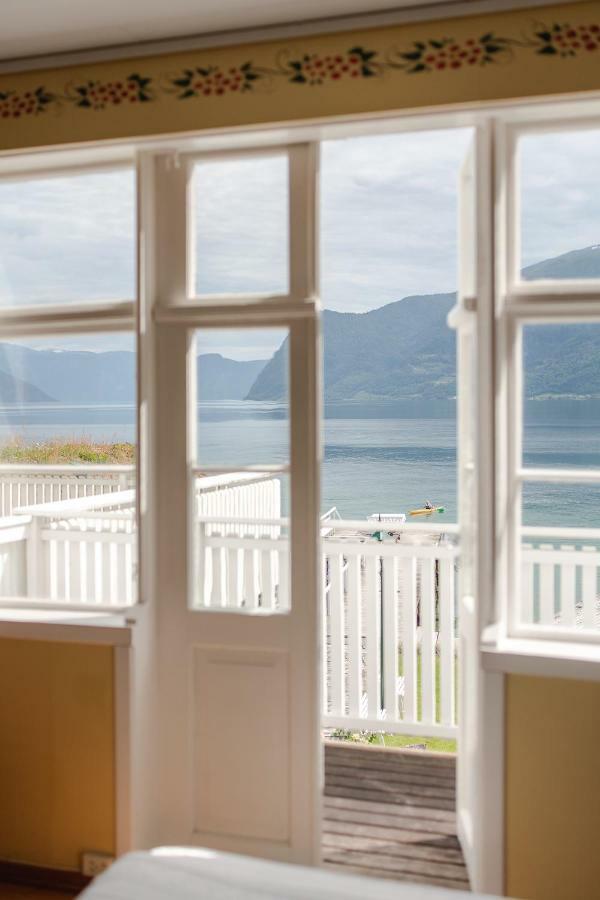 Leikanger Fjordhotel - Unike Hoteller Exterior foto
