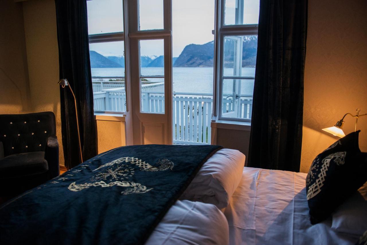 Leikanger Fjordhotel - Unike Hoteller Exterior foto